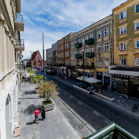 Old Town Bright & Dark * 波兹南