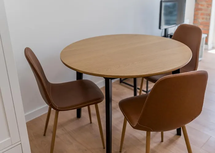 Old Town Bright & Dark 波兹南