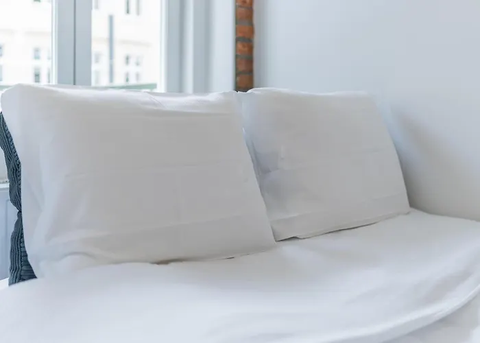 Old Town Bright & Dark 波兹南