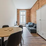 Apartamento Old Town Bright & Dark