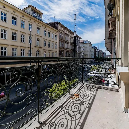 Old Town Bright & Dark * Poznań