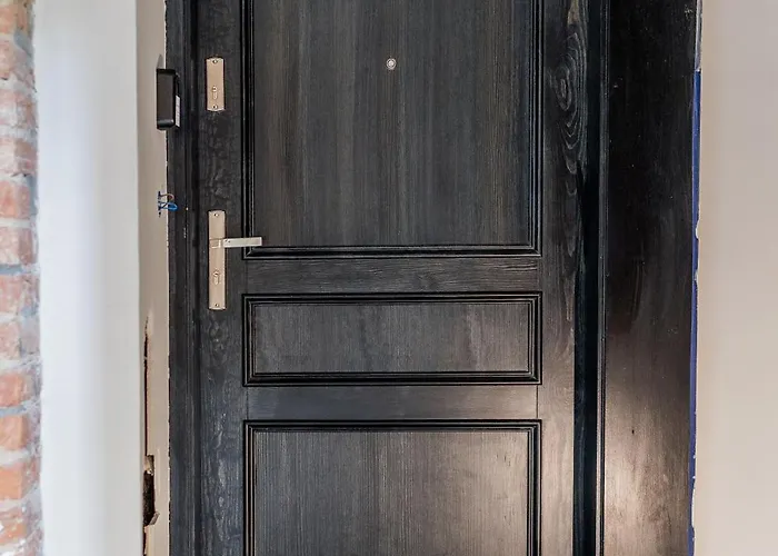 아파트 Old Town Bright & Dark *