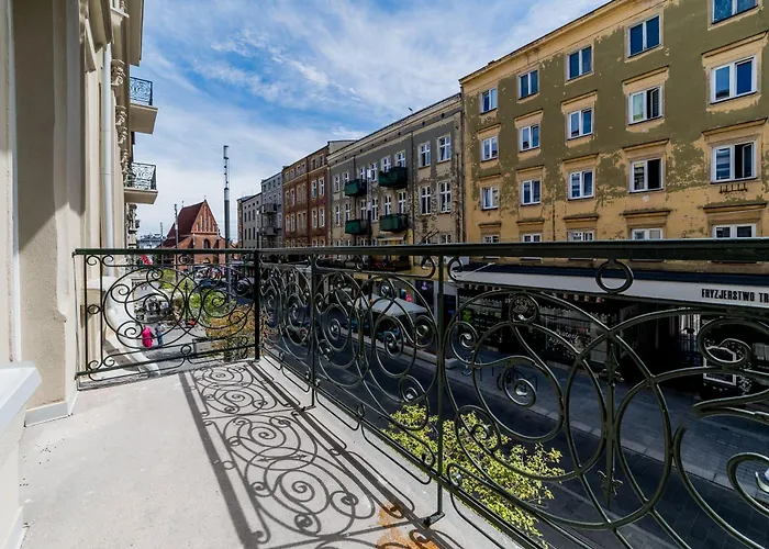 Old Town Bright & Dark 아파트 포즈난