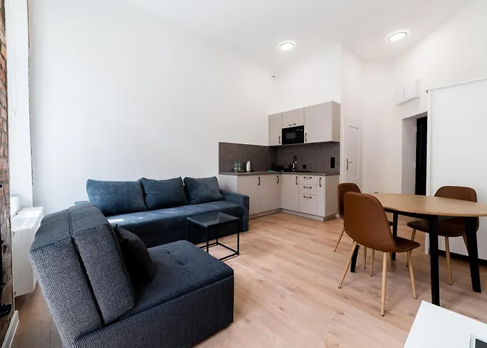 아파트 Old Town Bright & Dark *