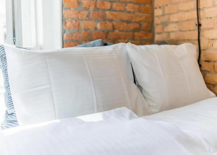 Old Town Bright & Dark 아파트