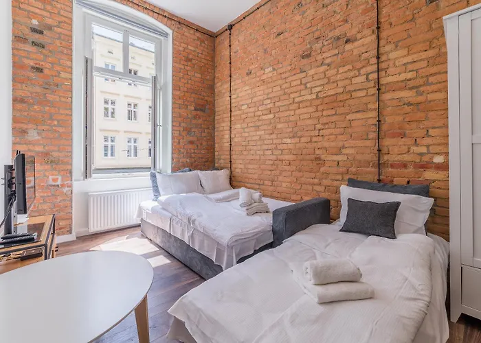 Old Town Bright & Dark * 포즈난